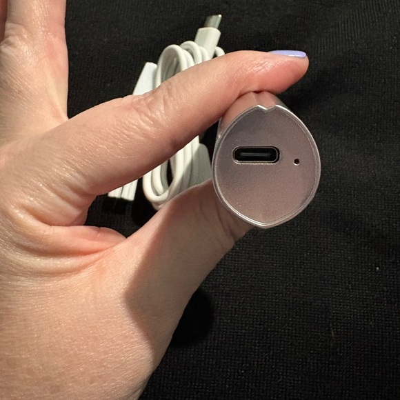 Facial Hair Remover in Silver and Rose Gold Rechargeable NIB - Picture 4 of 10